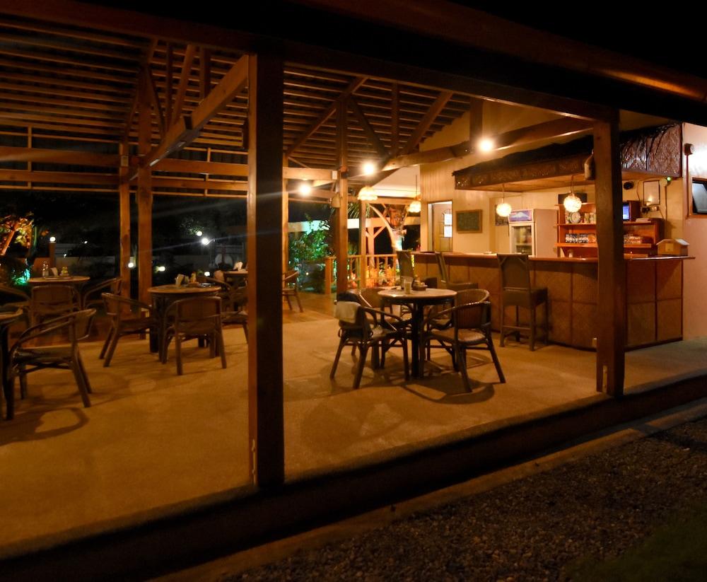 Alona42 Resort Panglao Exterior photo