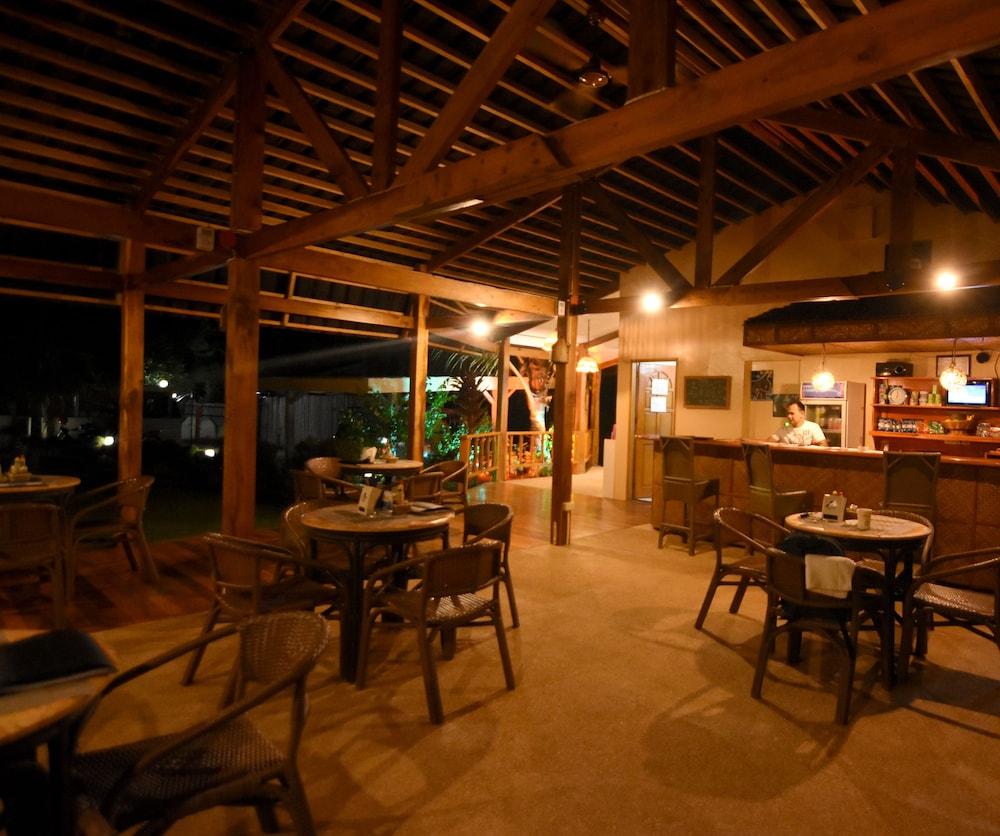 Alona42 Resort Panglao Exterior photo